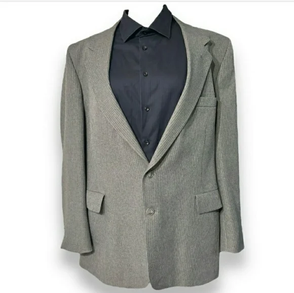 LEVI STRAUSS Business Class Grey Pinstripe Two Button Sport Coat Suits & Blazers